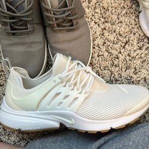 Women’s Nike air presto white 9